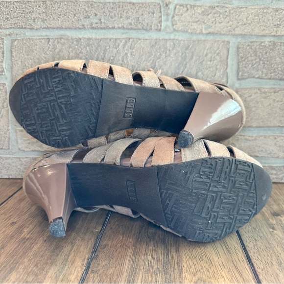 Like NEW Elle Sienna Lace Up Taupe Tan Suede Peep Toe High Heel Shoe / Size 7.5 - Picture 8 of 11
